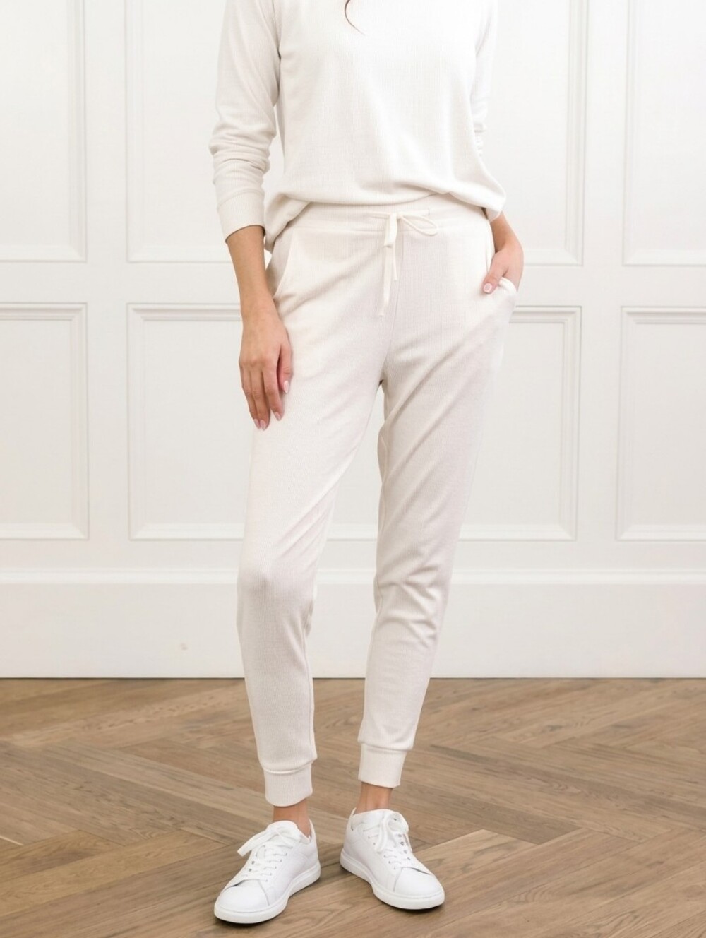 🚨NEW COZY EARTH Bamboo Ultra Soft Jogger In Ivory Pockets Comfy Size XS